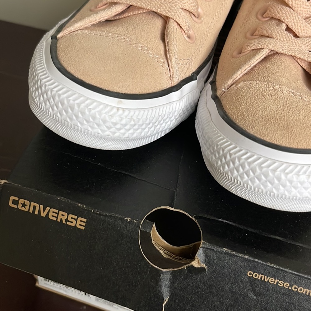 Converse suede low top pink sneakers - Picture 5 of 5